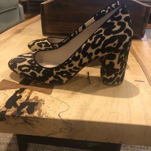 NWOT Leopard print pumps